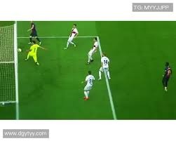 柳田悠岐关键一击扭转战局